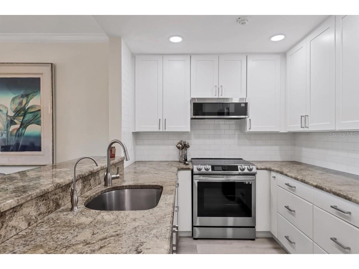 862 Hudson Avenue #862 Sarasota FL 34236 - HUDSON BAYOU A4673143 image6