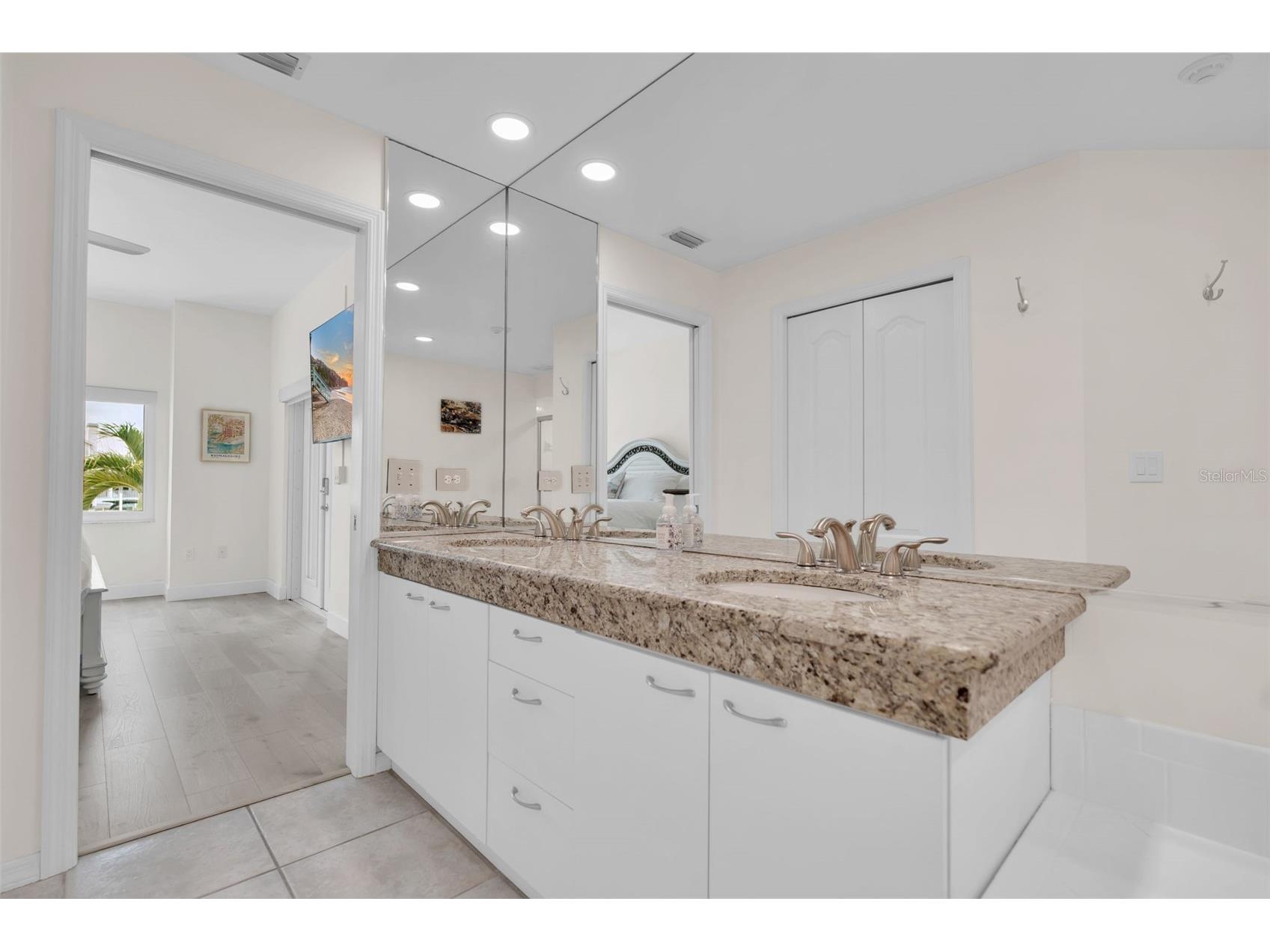 862 Hudson Avenue #862 Sarasota FL 34236 - HUDSON BAYOU A4695298 image41