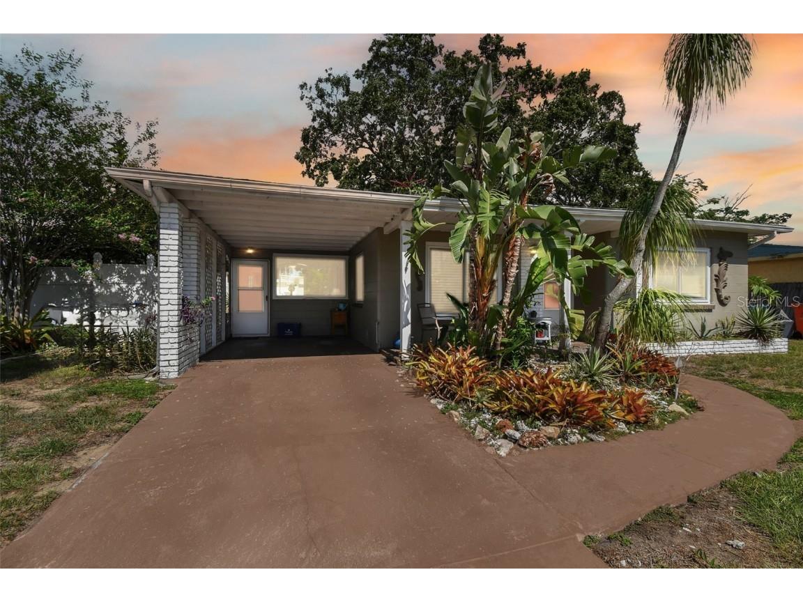 862 Park St S South Pasadena FL 33707 U8207929 image1