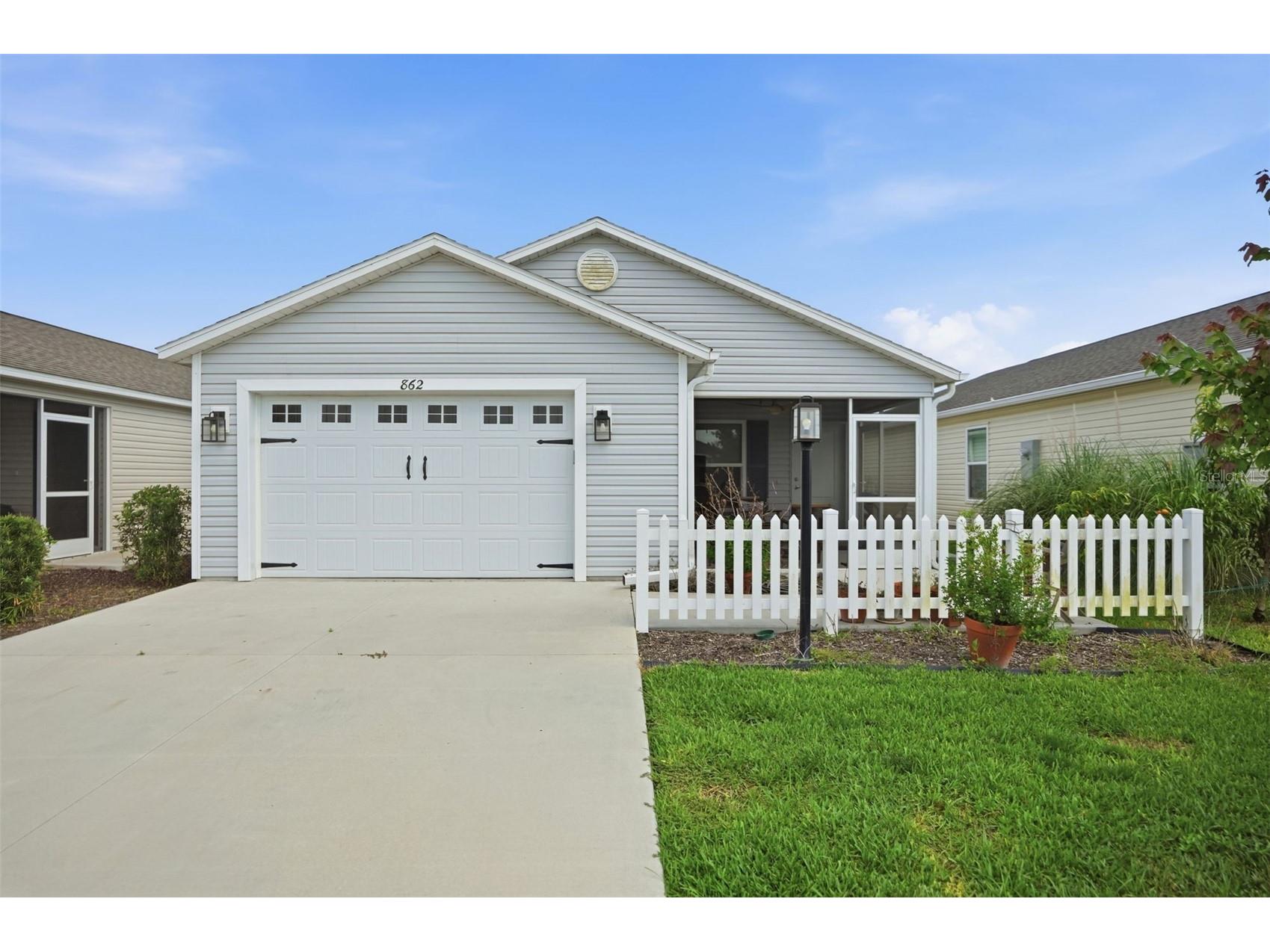 862 Spring Avenue The Villages FL 34762 W7885821 image2
