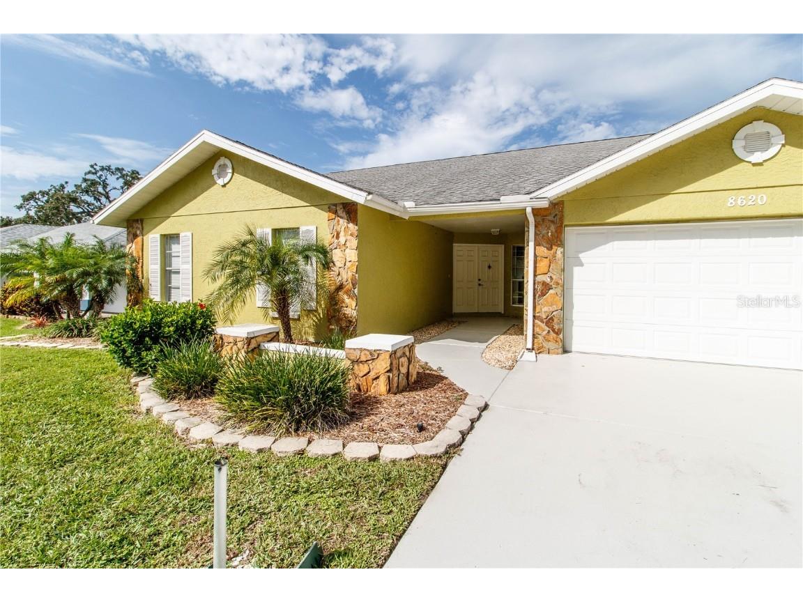 8620 Gold Pine Drive Port Richey FL 34668 W7877468 image1