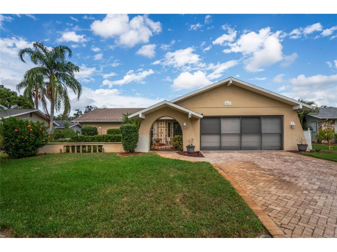 8621 Bridgewater Drive New Port Richey FL 34655 W7880030 image1