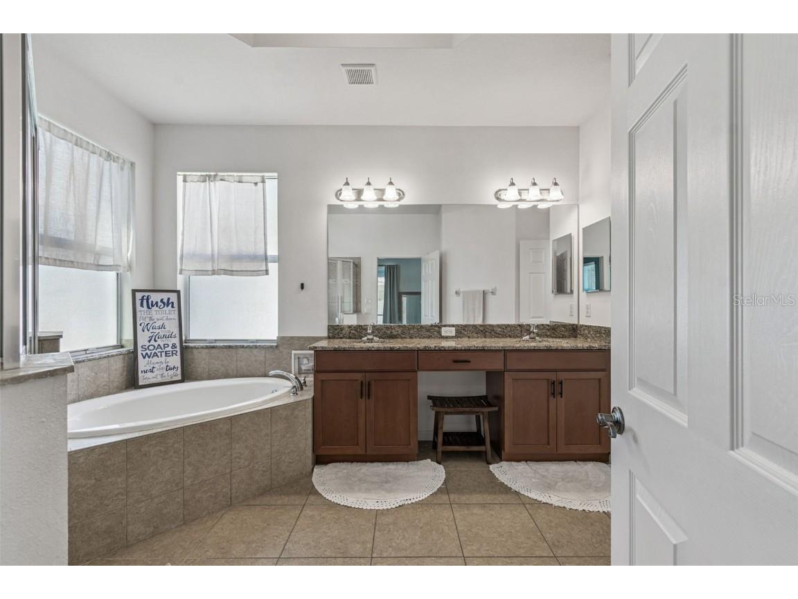 8621 Eagle Brook Drive Land O Lakes FL 34638 TB8444386 image55