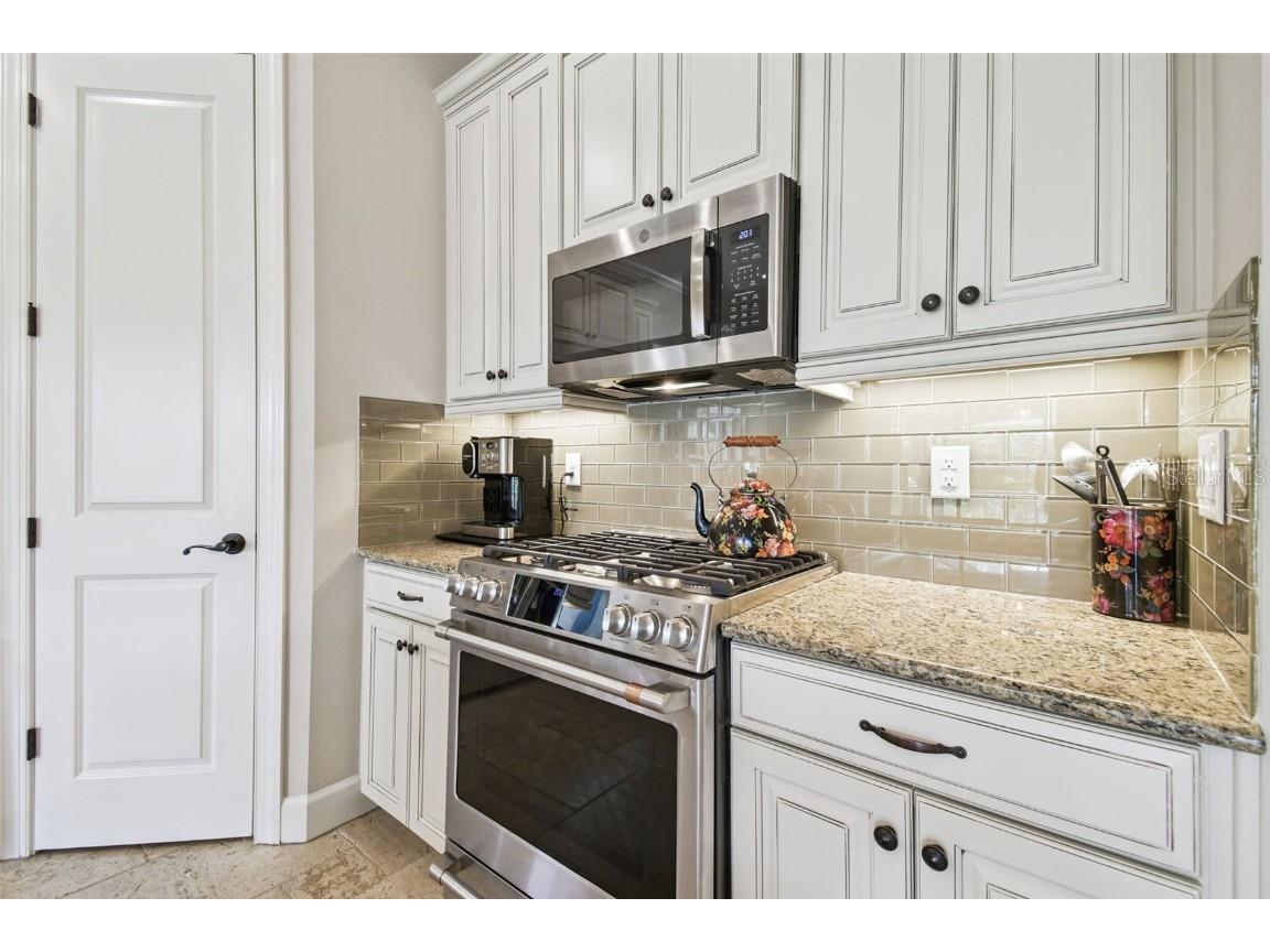 8621 Grand Alberato Road Tampa FL 33647 TB8429704 image39