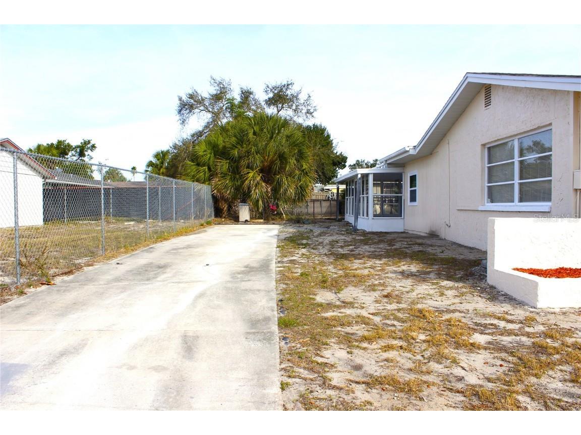 8621 Robilina Road Port Richey FL 34668 W7881400 image33