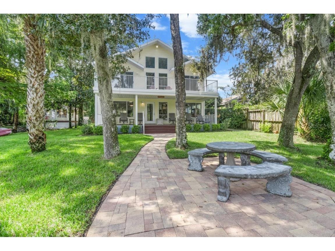 8621 SW 190th Avenue Road Dunnellon FL 34432 - RAINBOW RIVER OM687595 image1