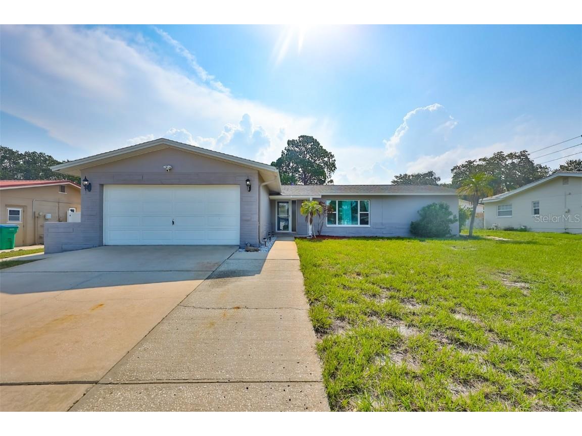 8623 139th Street Seminole FL 33776 U8252967 image1