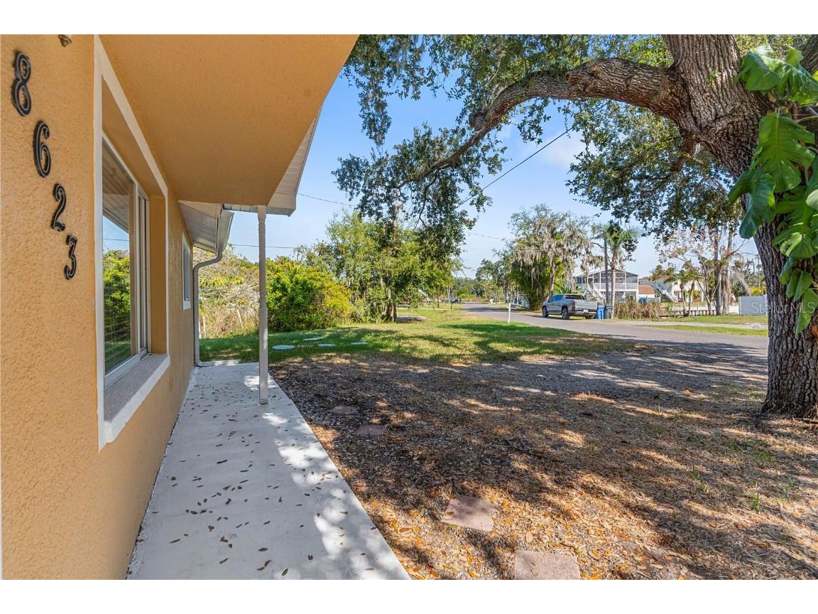8623 Parkway Circle Riverview FL 33569 TB8451863 image3