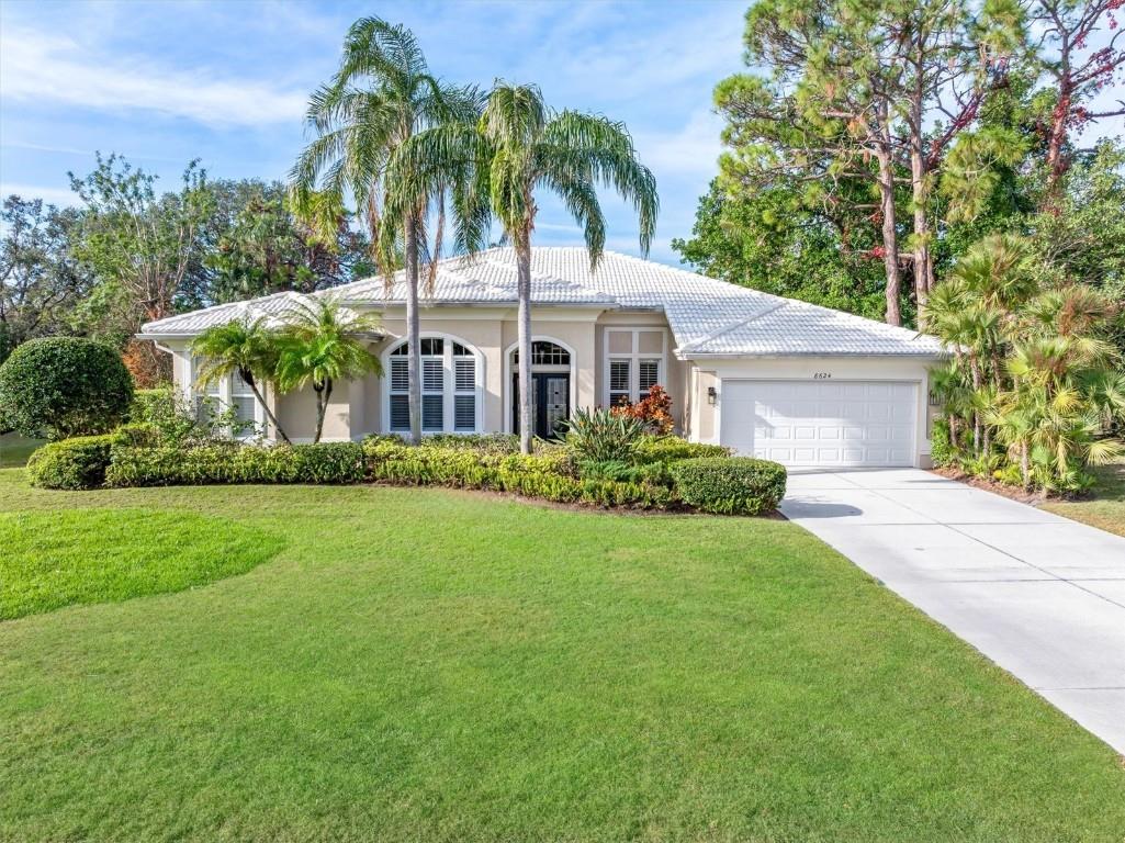 8624 Woodbriar Drive Sarasota FL 34238 A4638523 image1