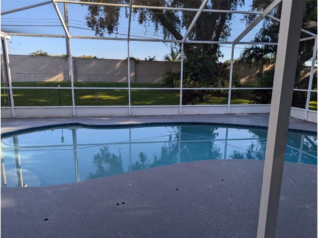 8625 Centre Court Seminole FL 33777 TB8434991 image10