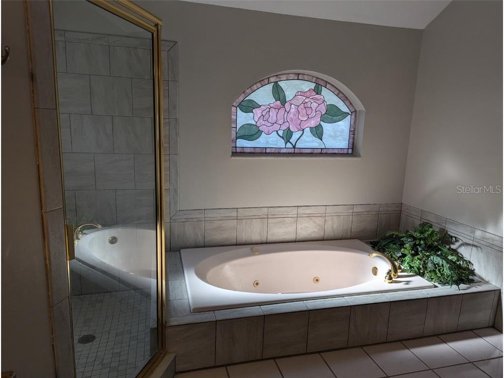 8625 Centre Court Seminole FL 33777 TB8434991 image8