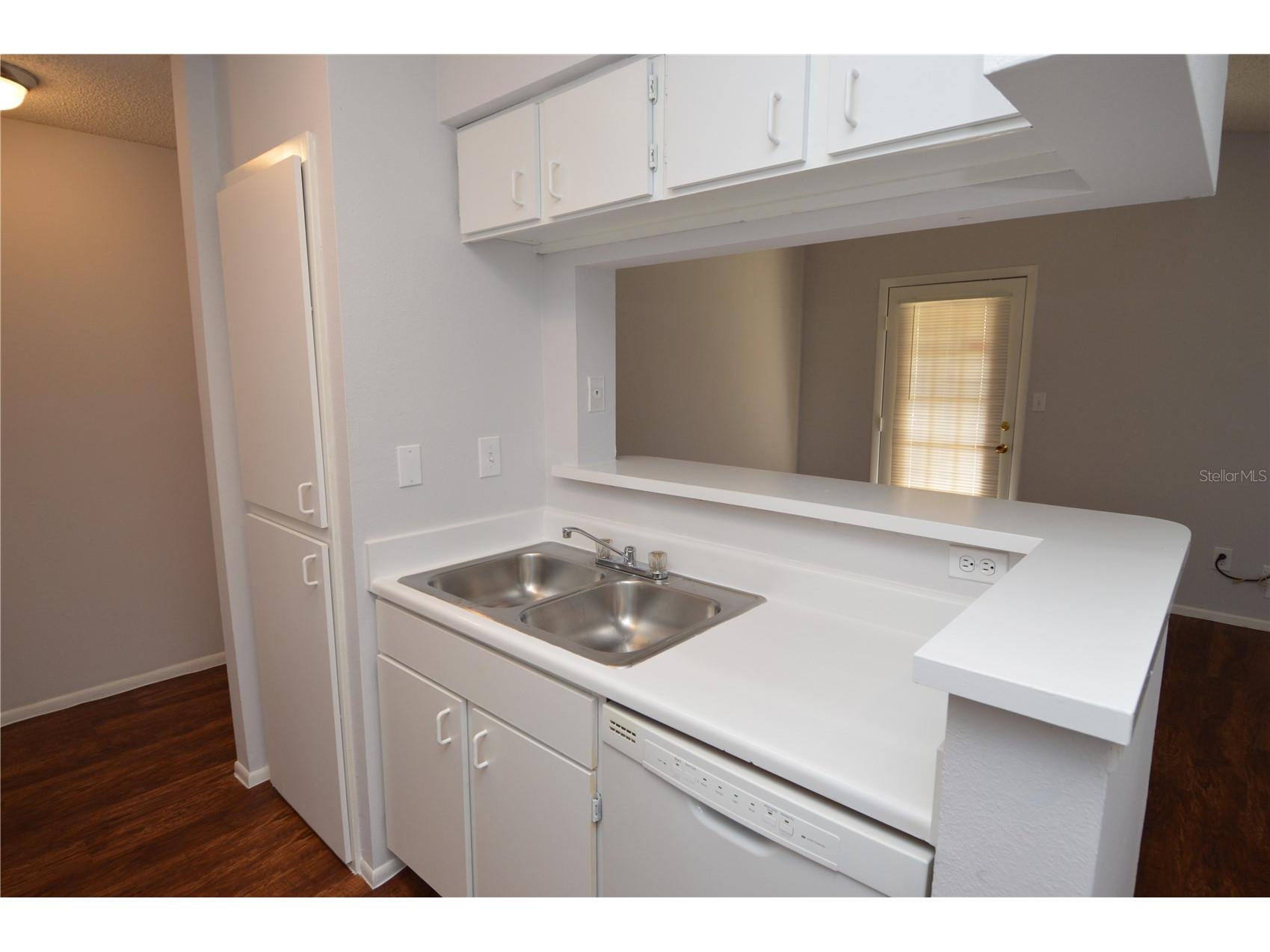 8625 Mallard Reserve Drive #201 Tampa FL 33614 TB8527502 image7