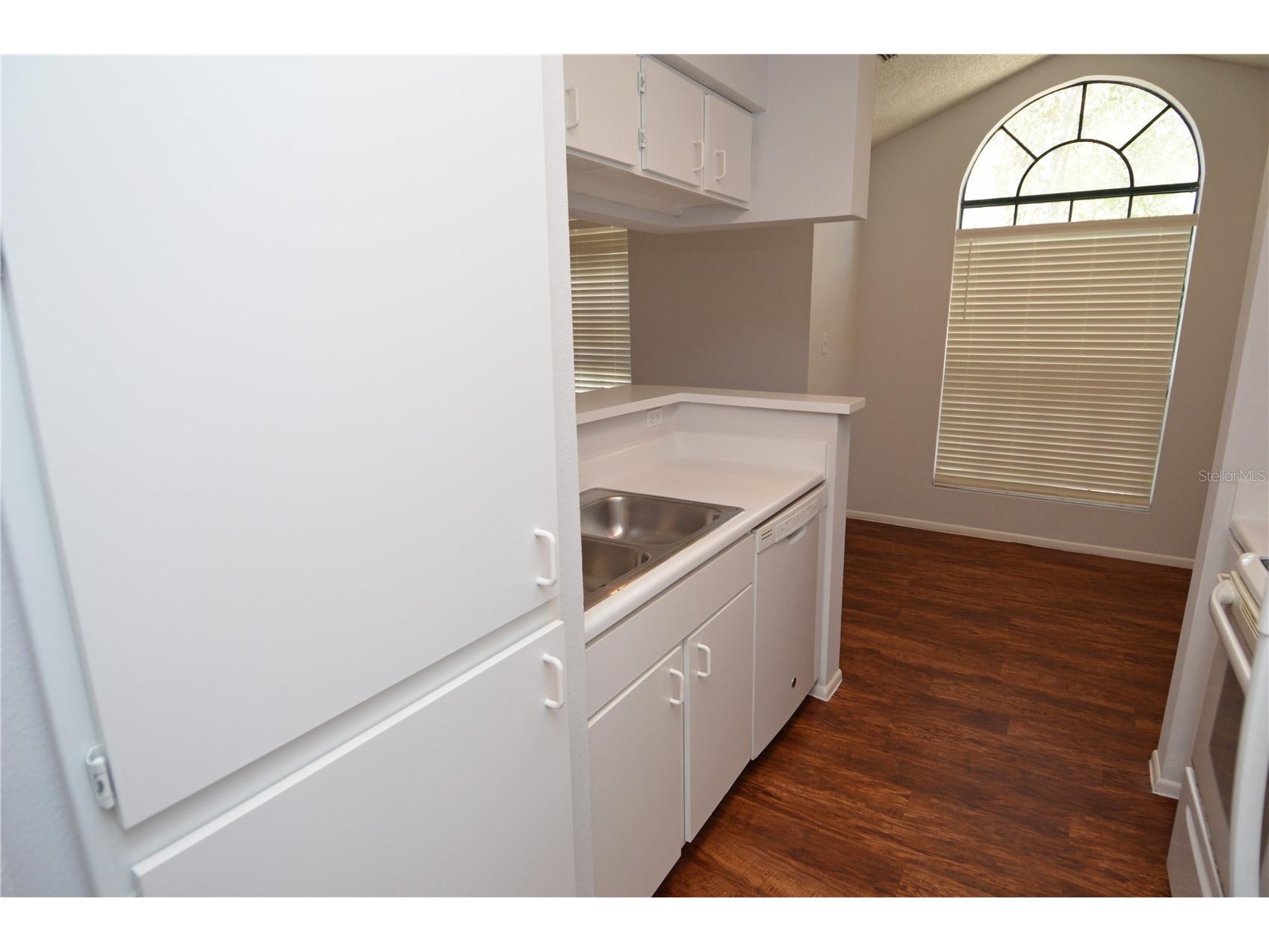 8625 Mallard Reserve Drive #201 Tampa FL 33614 TB8527502 image9