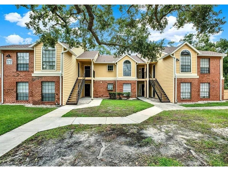 8625 Mallard Reserve Drive #204 Tampa FL 33614 TB8454569 image1