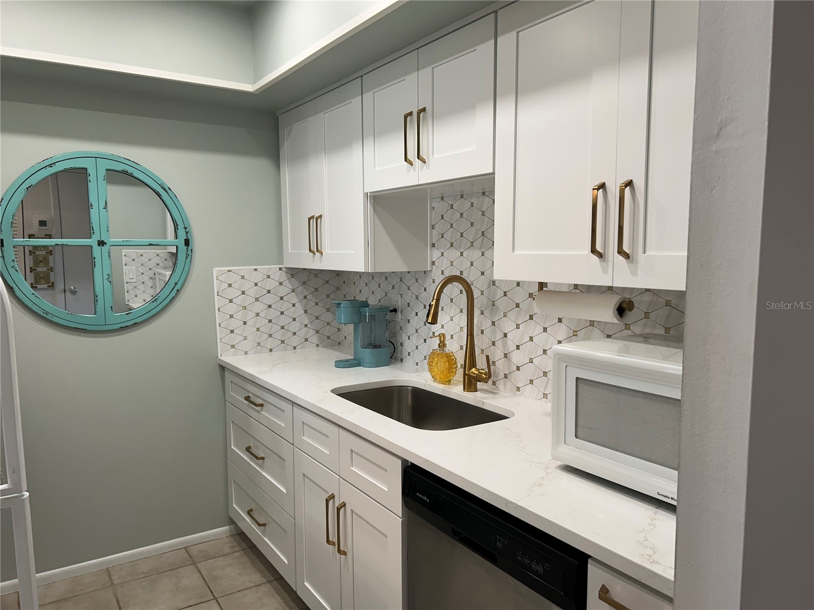 8625 Midnight Pass Road #305B Sarasota FL 34242 A4670970 image11