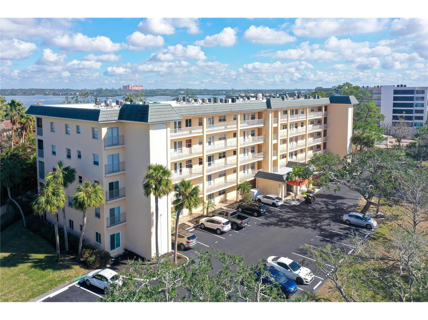 8625 Midnight Pass Road #305B Sarasota FL 34242 A4670970 image36