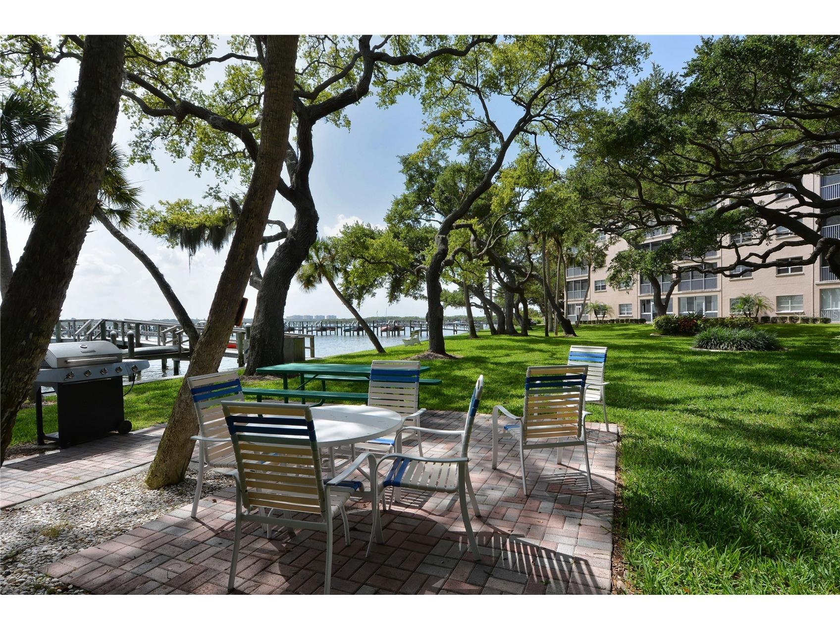 8625 Midnight Pass Road #305B Sarasota FL 34242 A4670970 image7
