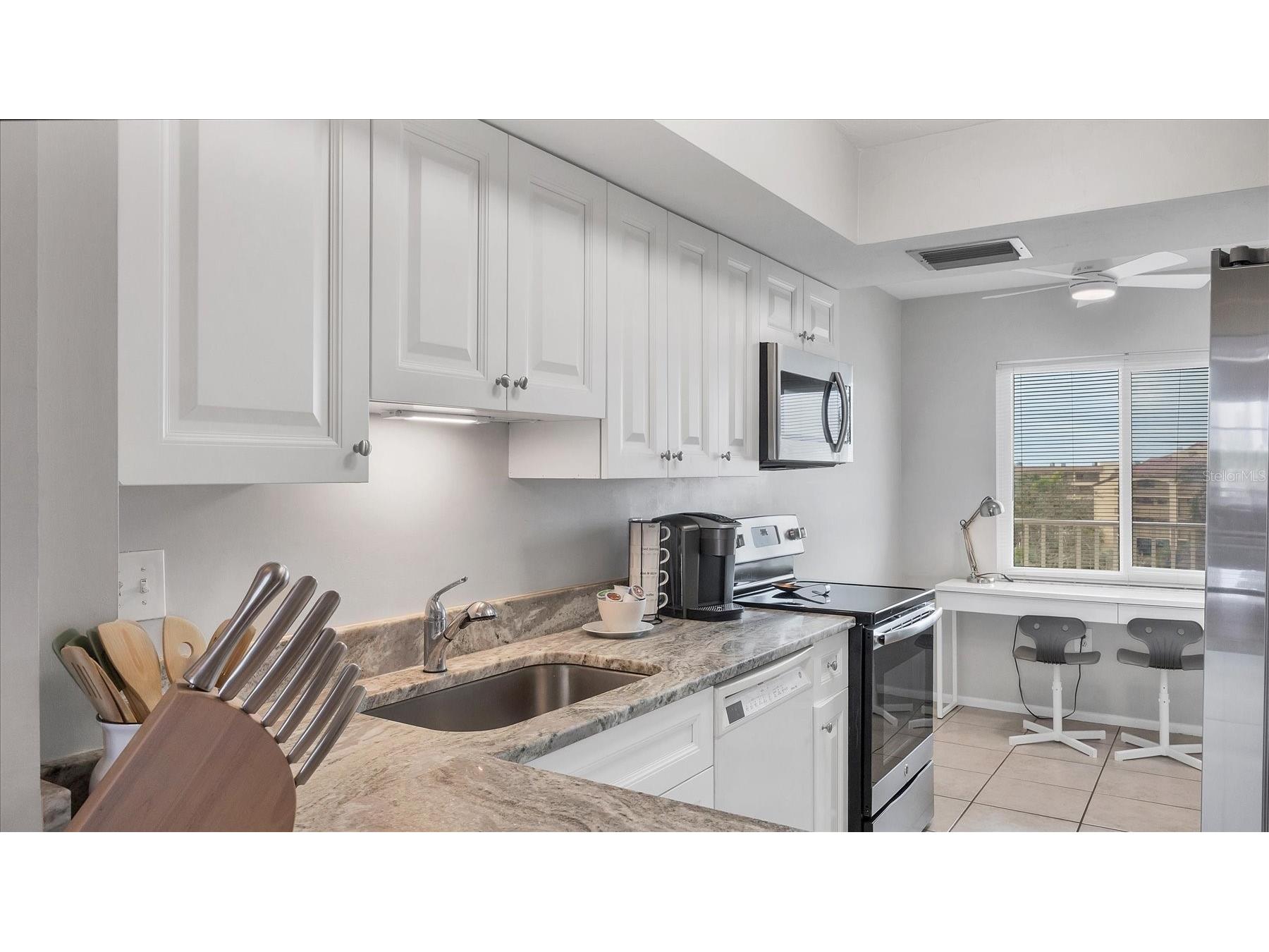 8625 Midnight Pass Road #506B Sarasota FL 34242 - SARASOTA BAY A4684215 image17