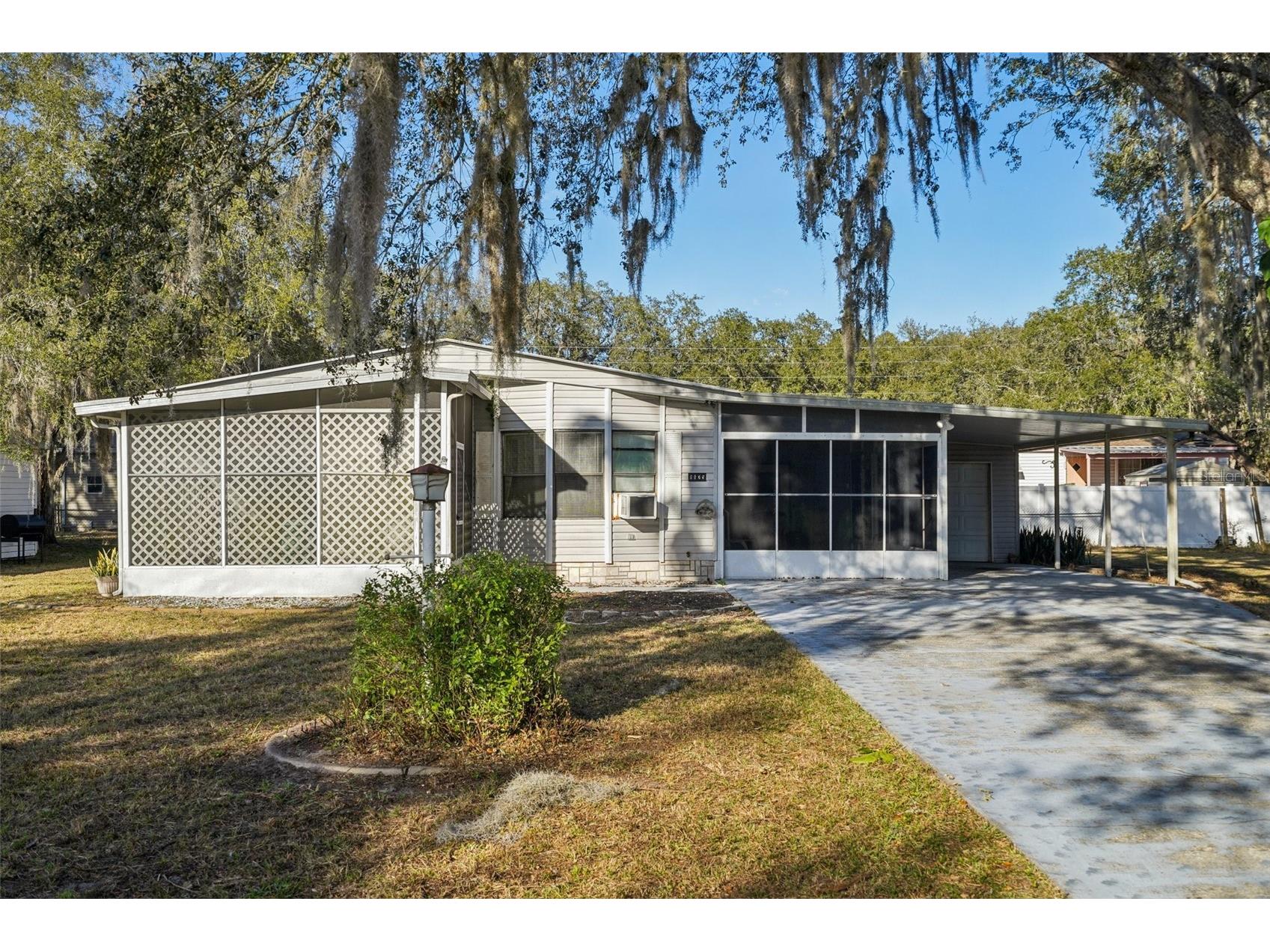8625 Silver Trail Leesburg FL 34788 G5107415 image1