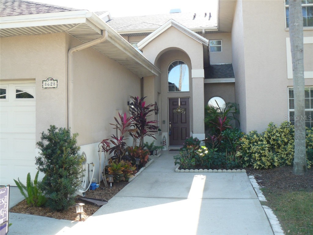 8628 Sweet Magnolia Place Seminole FL 33777 TB8458078 image1