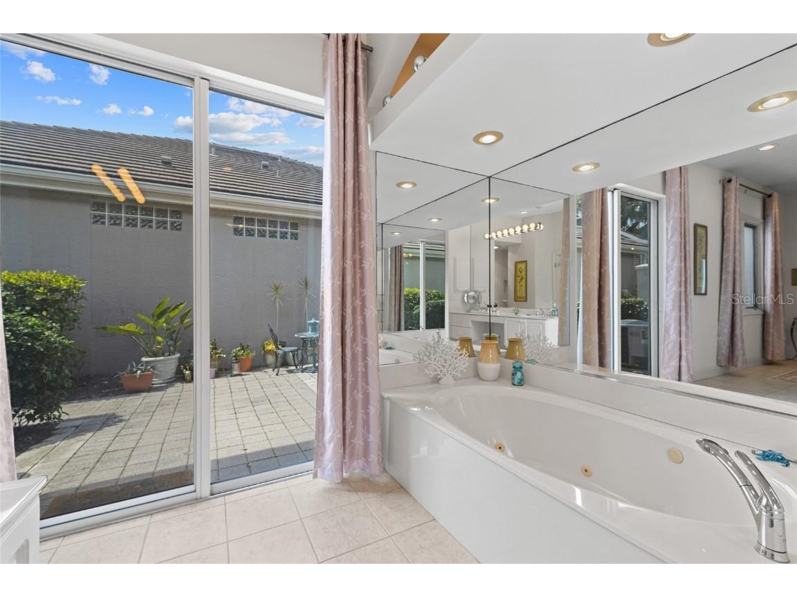 8630 51st Terrace E Bradenton FL 34211 A4648004 image16