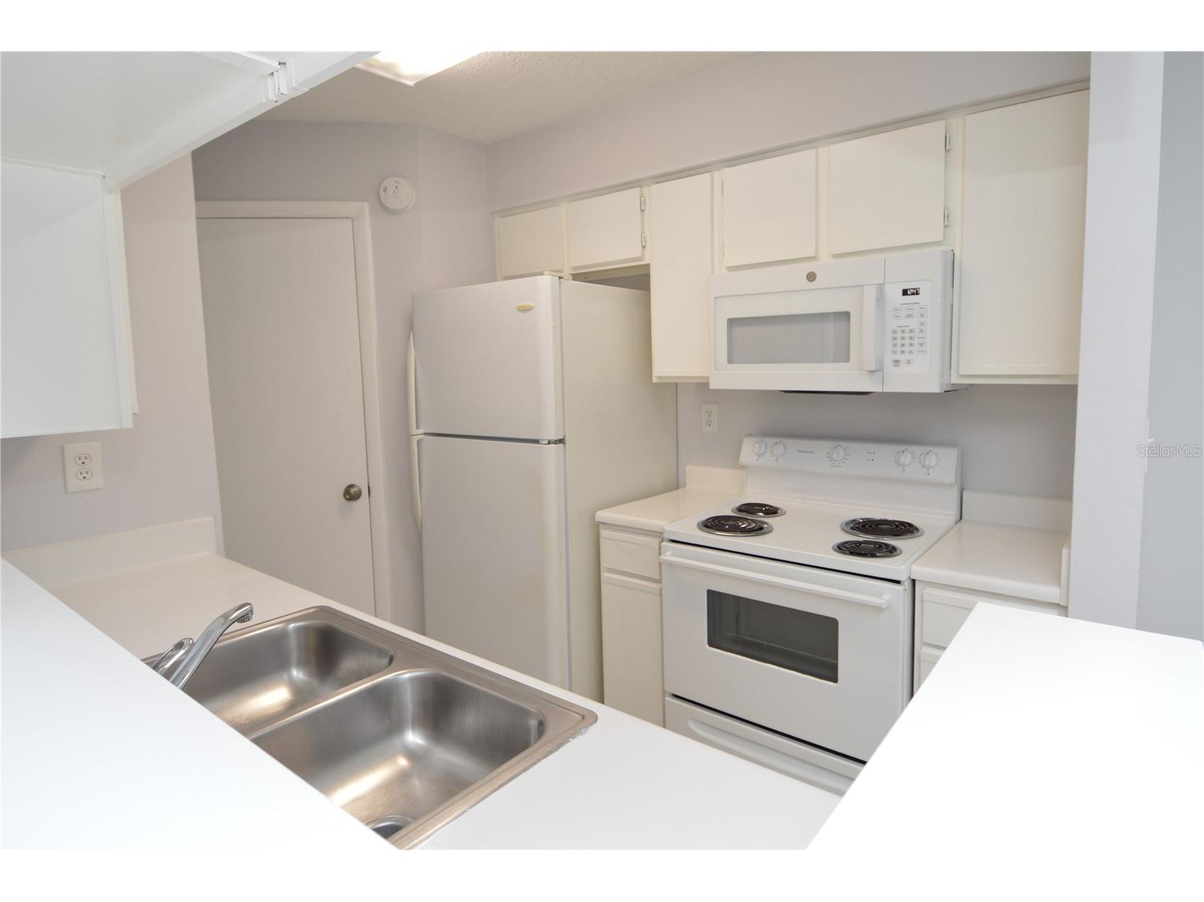 8630 Mallard Reserve Drive #103 Tampa FL 33614 TB8515278 image7