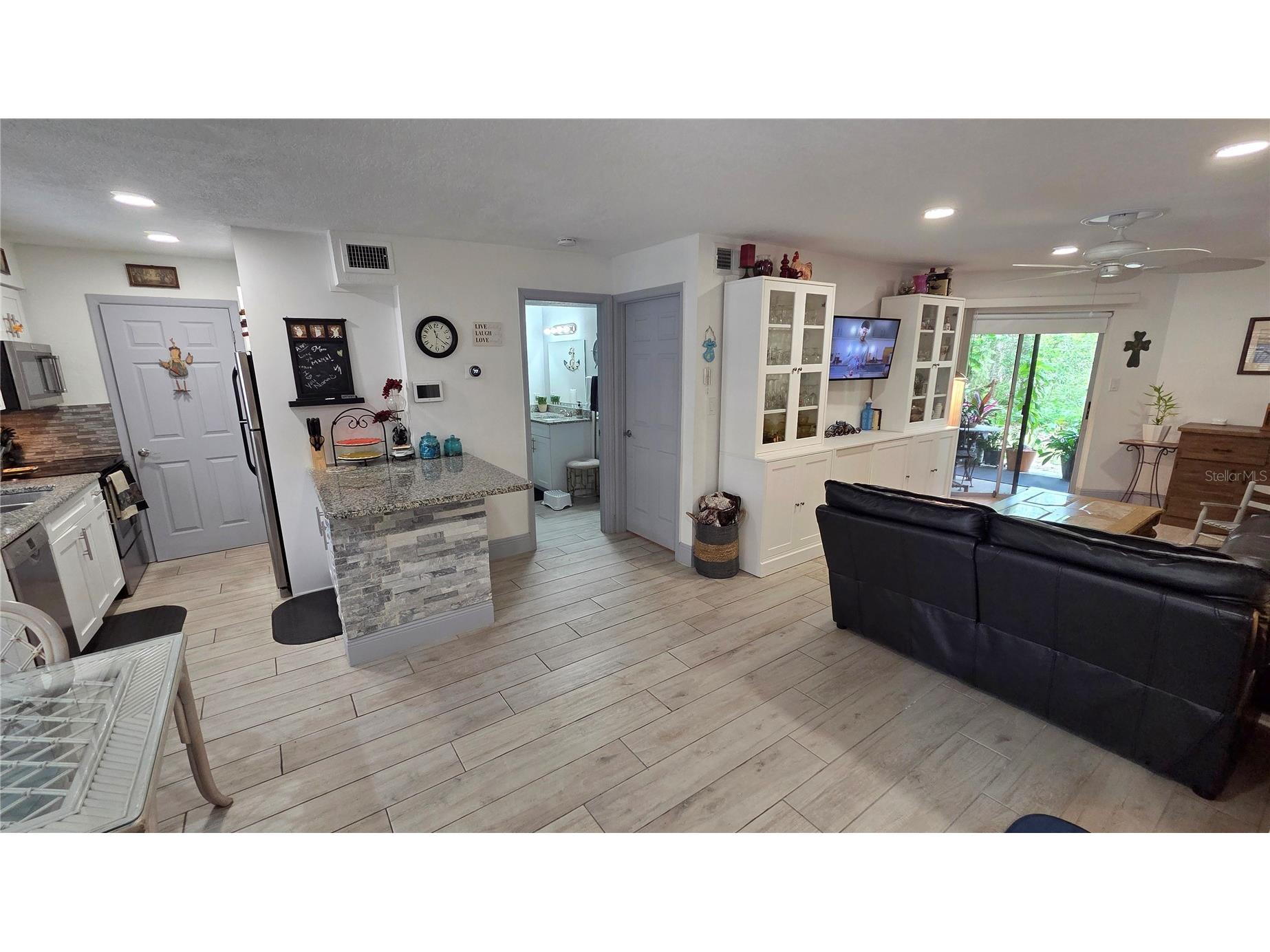 8630 Mallard Reserve Drive #105 Tampa FL 33614 TB8481811 image20