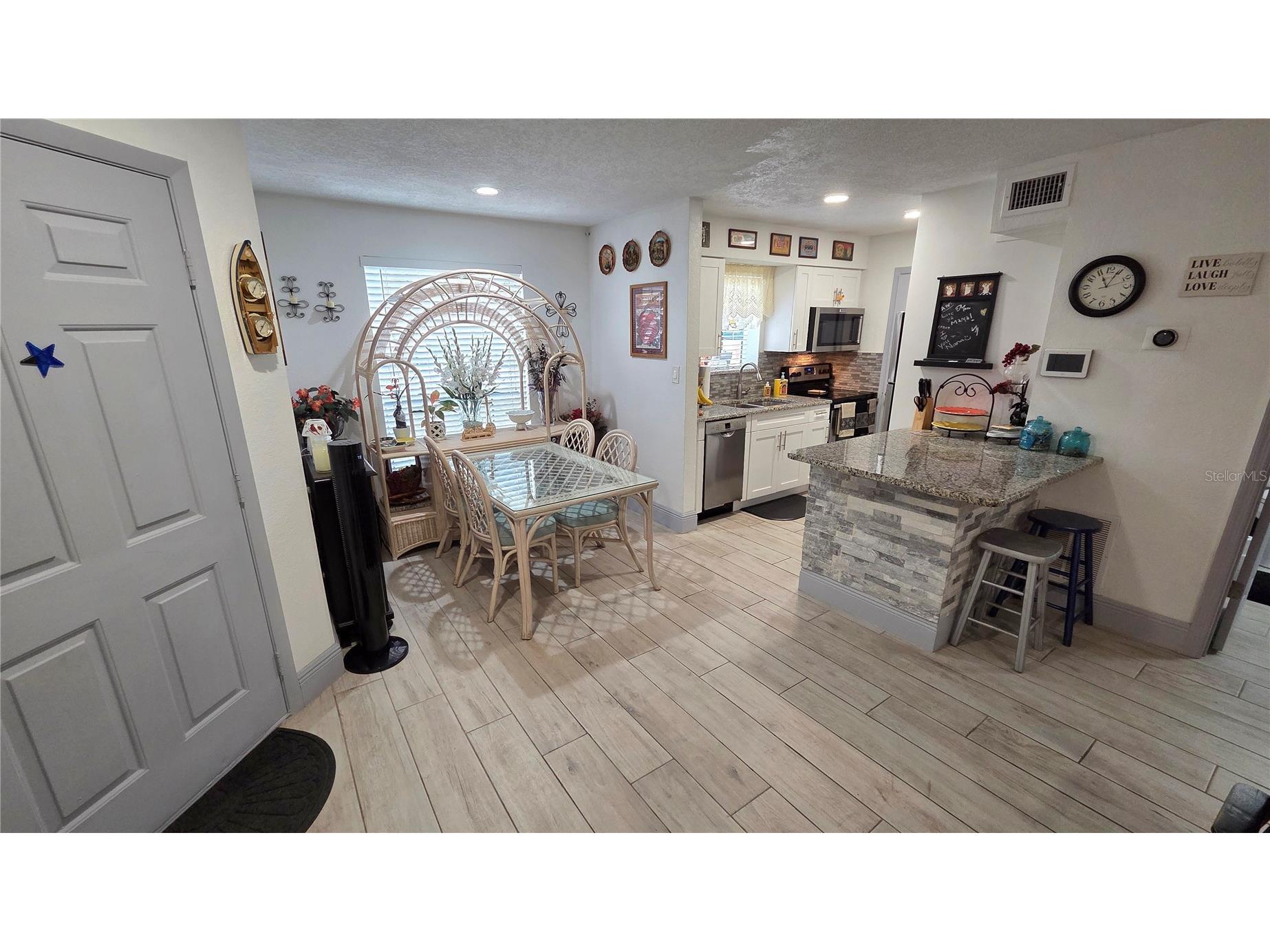 8630 Mallard Reserve Drive #105 Tampa FL 33614 TB8481811 image3