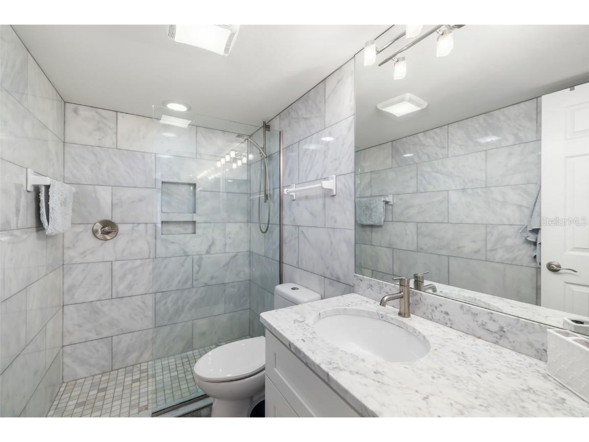 8630 Midnight Pass Road #108A Sarasota FL 34242 A4670874 image38