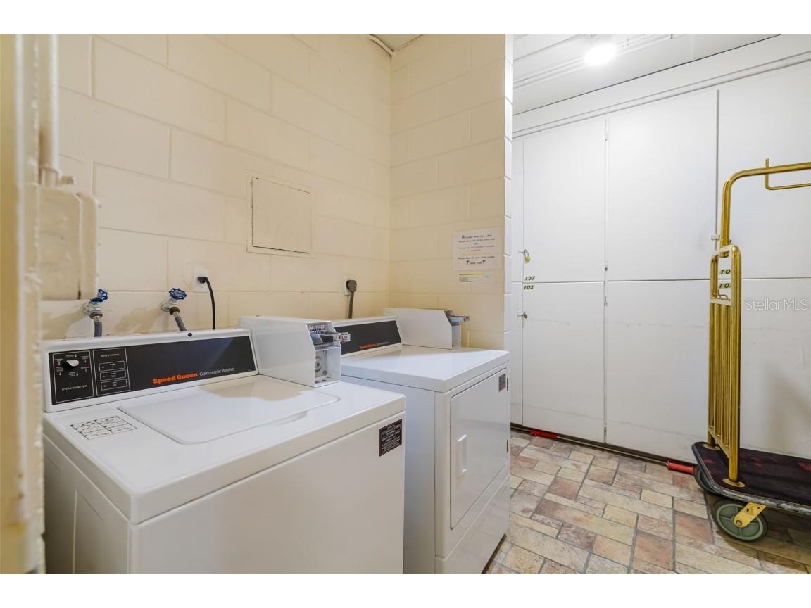 8630 Midnight Pass Road #108A Sarasota FL 34242 A4670874 image40