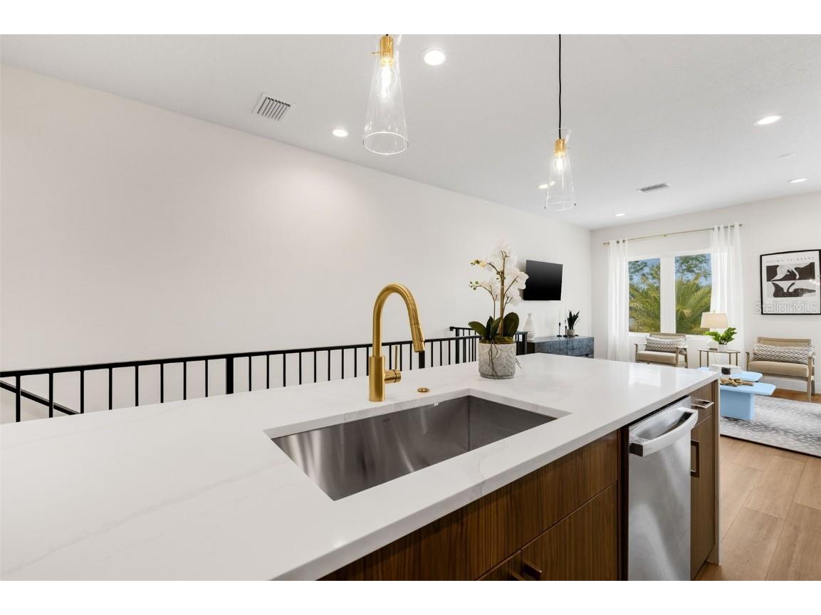 8631 5th Street North Saint Petersburg FL 33702 TB8342586 image20