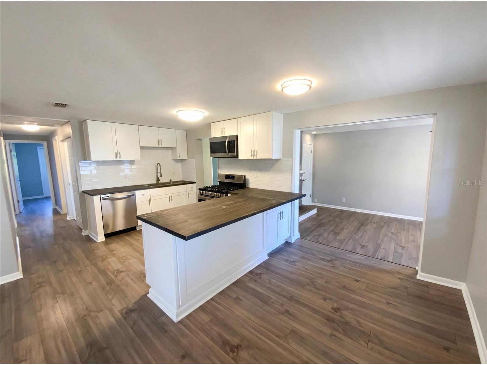 8632 94th Street Seminole FL 33777 O6386269 image11