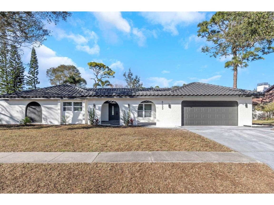 8633 Longwood Drive Seminole FL 33777 TB8348308 image1