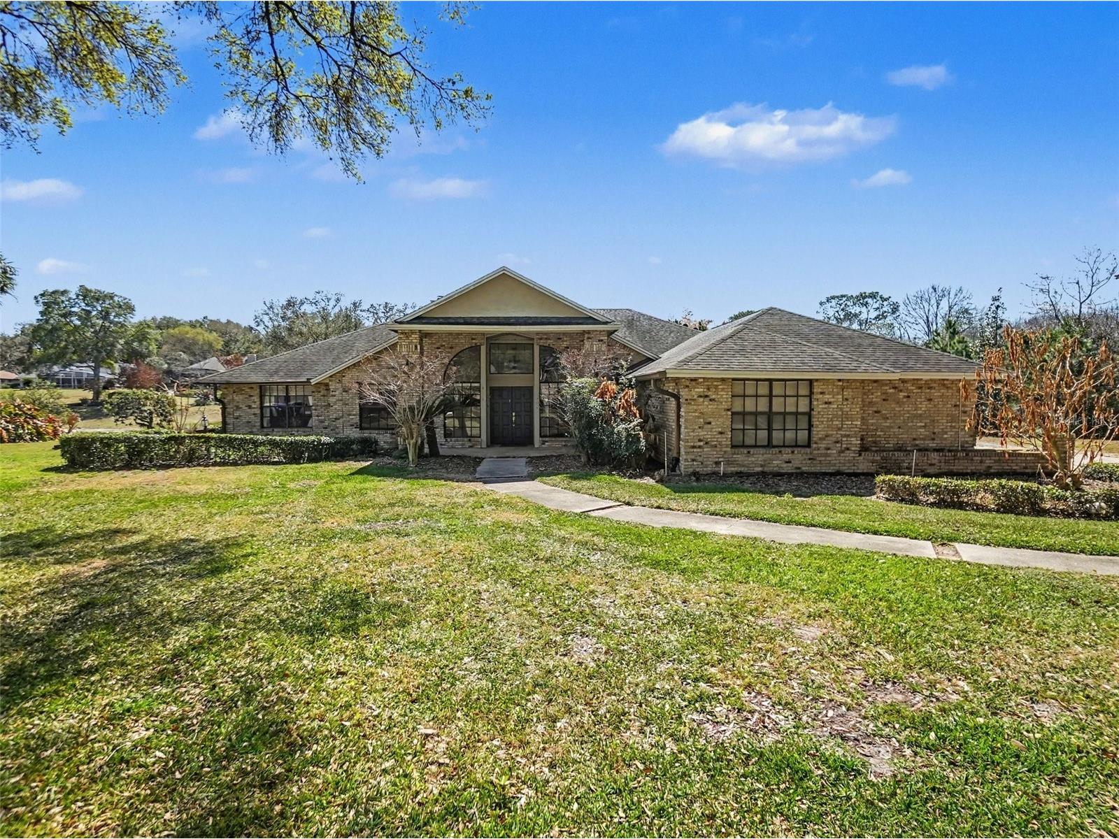 8634 Whispering Willow Court Orlando FL 32835 O6380389 image1
