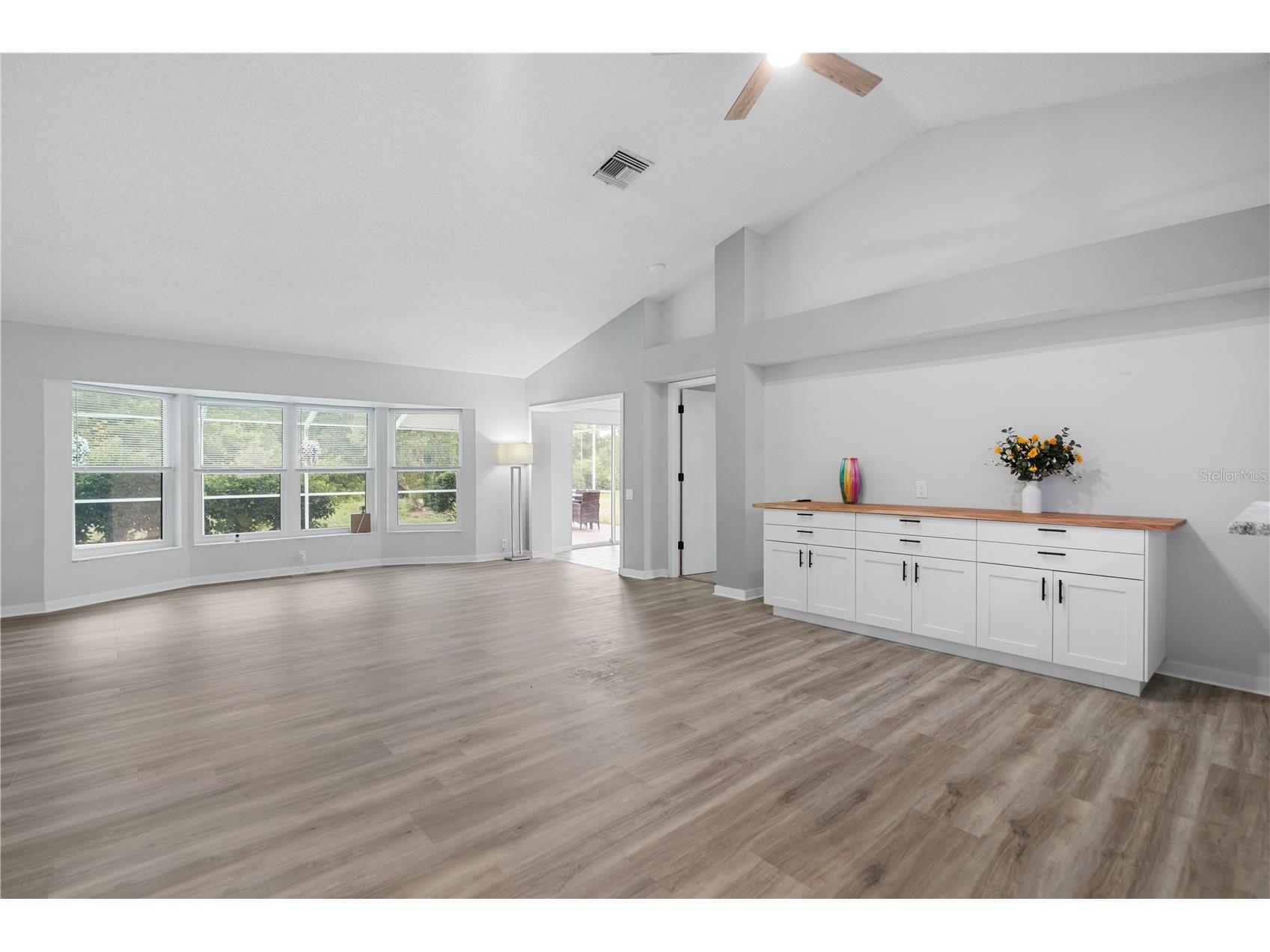 8635 Braxton Drive Hudson FL 34667 W7885866 image4