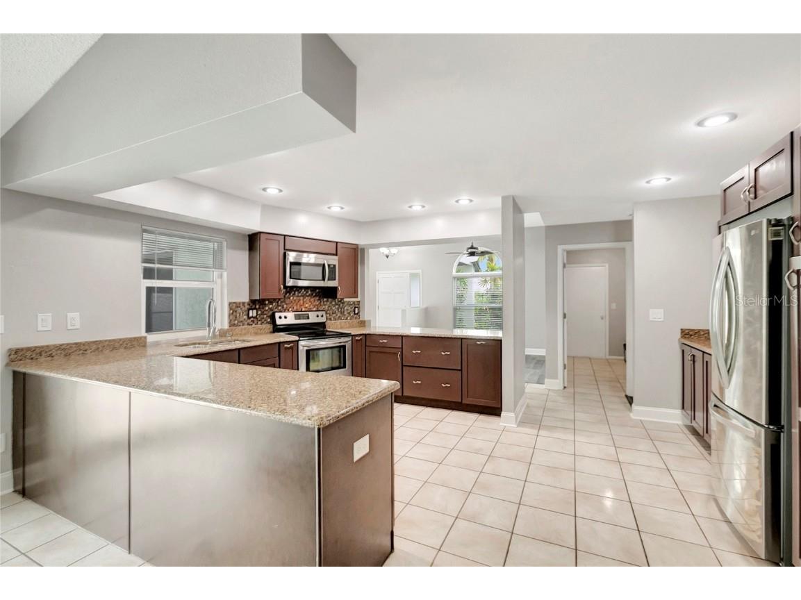 8635 Chadwick Drive Tampa FL 33635 TB8450440 image16