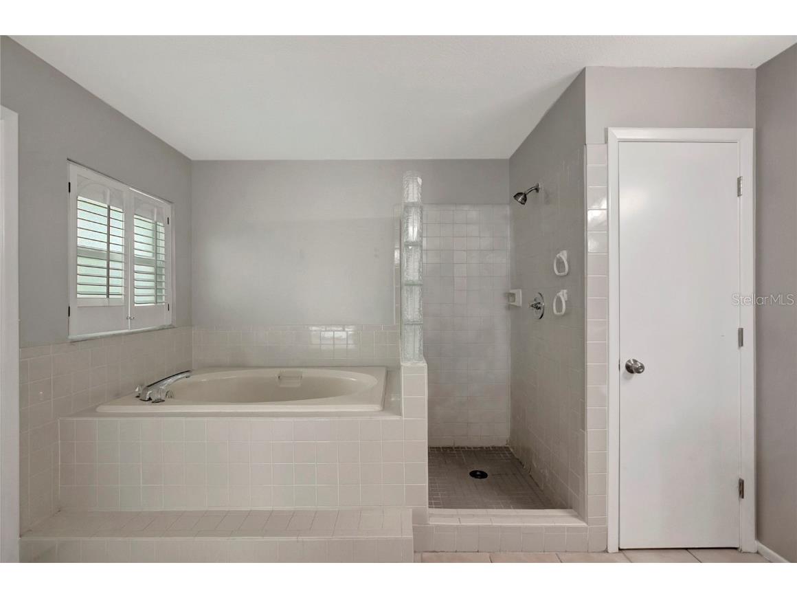 8635 Chadwick Drive Tampa FL 33635 TB8450440 image27