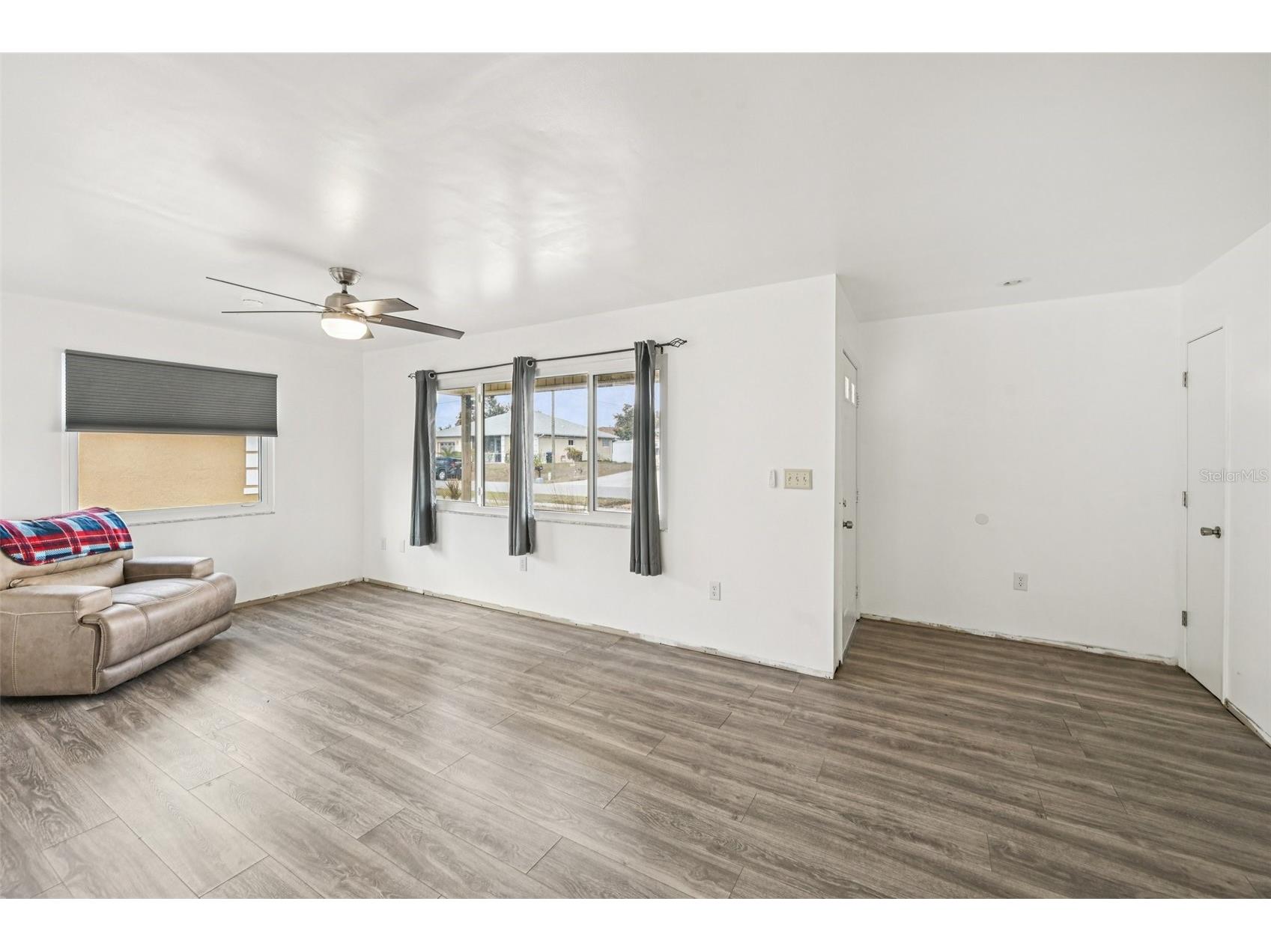 8635 Chesebro Avenue North Port FL 34287 A4682598 image11