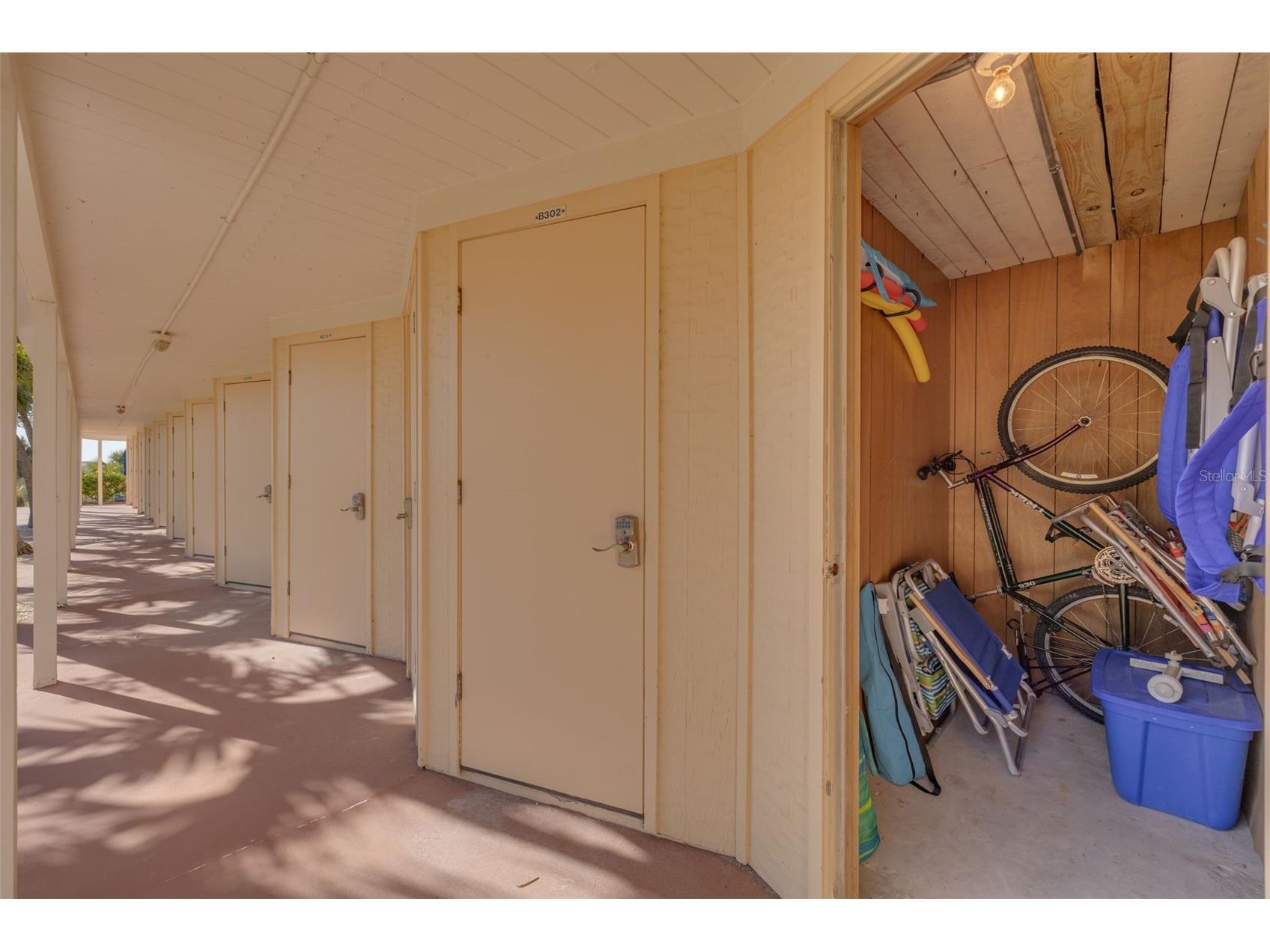 8635 Midnight Pass Road #201C Sarasota FL 34242 A4688472 image36
