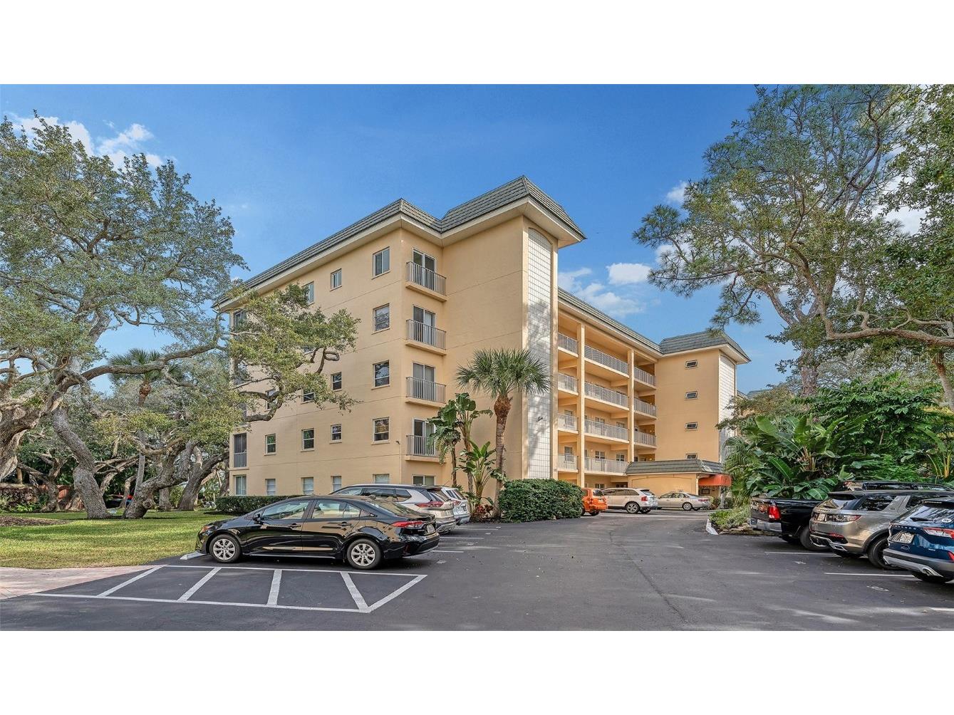 8635 Midnight Pass Road #C203 Sarasota FL 34242 - SARASOTA BAY A4593506 image1