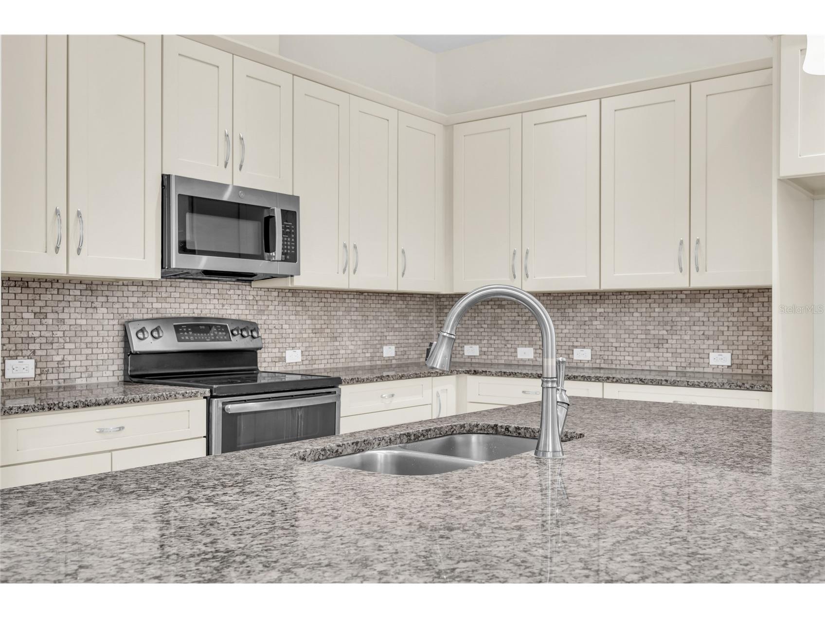 8636 Tavistock Lakes Boulevard Orlando FL 32827 R4911134 image34