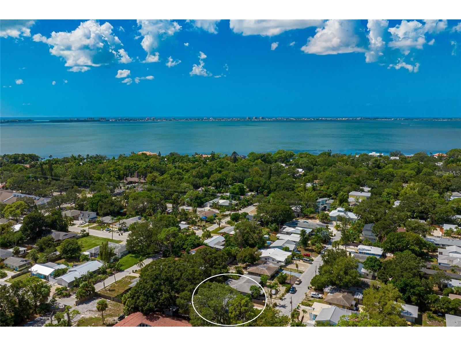 864 41st Street Sarasota FL 34234 A4694870 image1