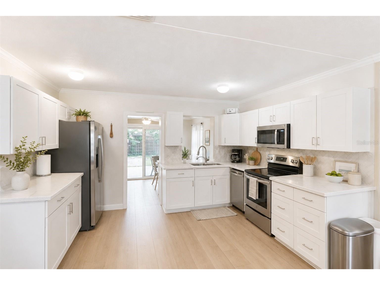 864 41st Street Sarasota FL 34234 A4694870 image7