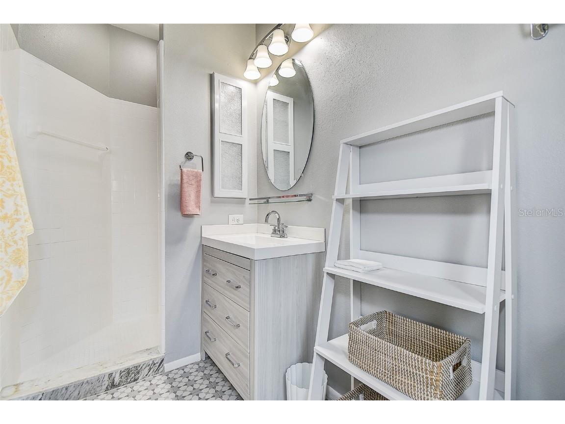 864 Franklin Circle Palm Harbor FL 34683 TB8425253 image14