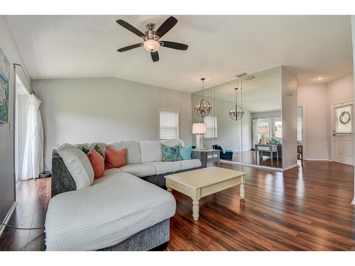 864 Franklin Circle Palm Harbor FL 34683 TB8425253 image8