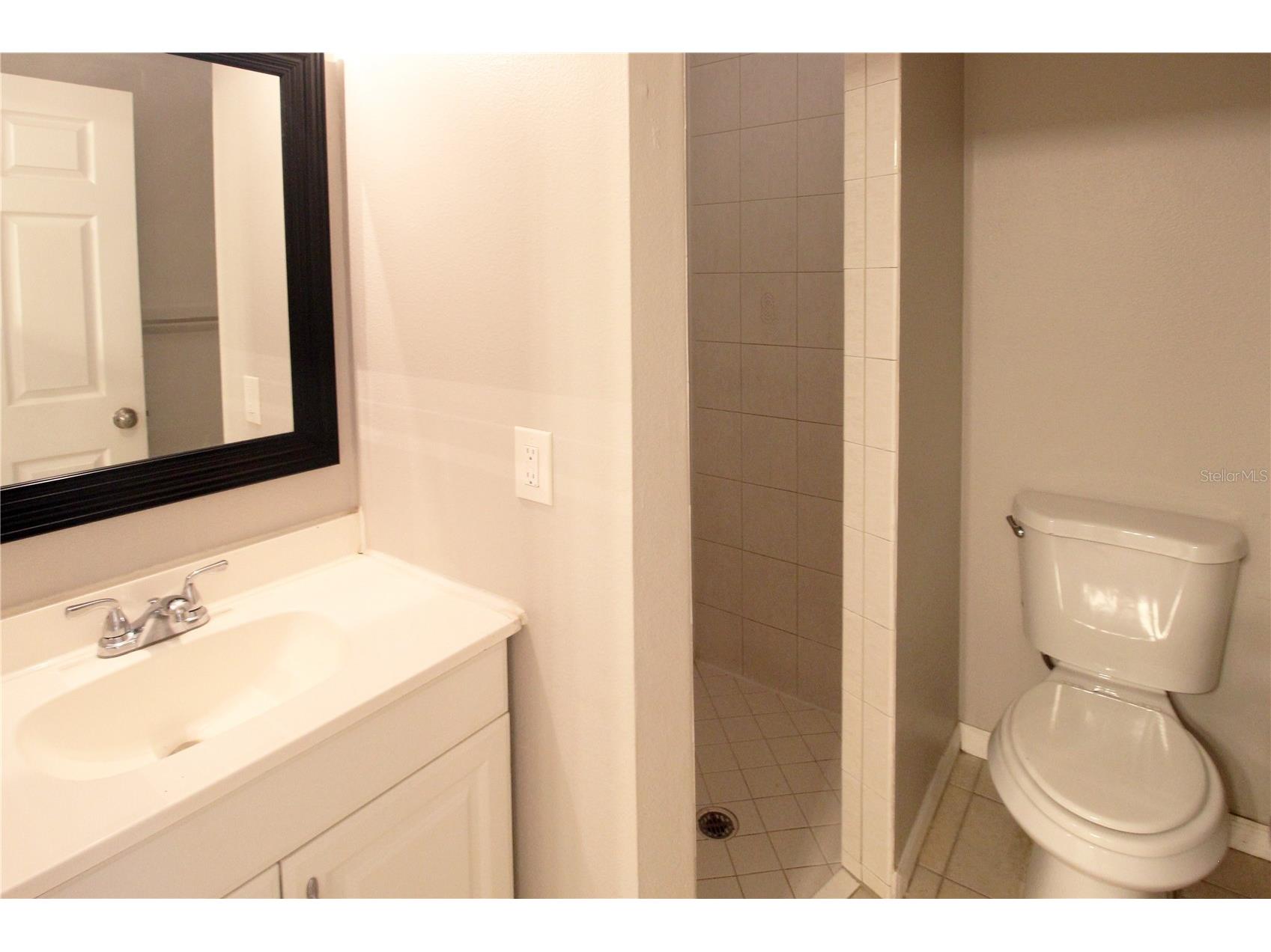 864 Hand Ave Sarasota FL 34232 A4693837 image11