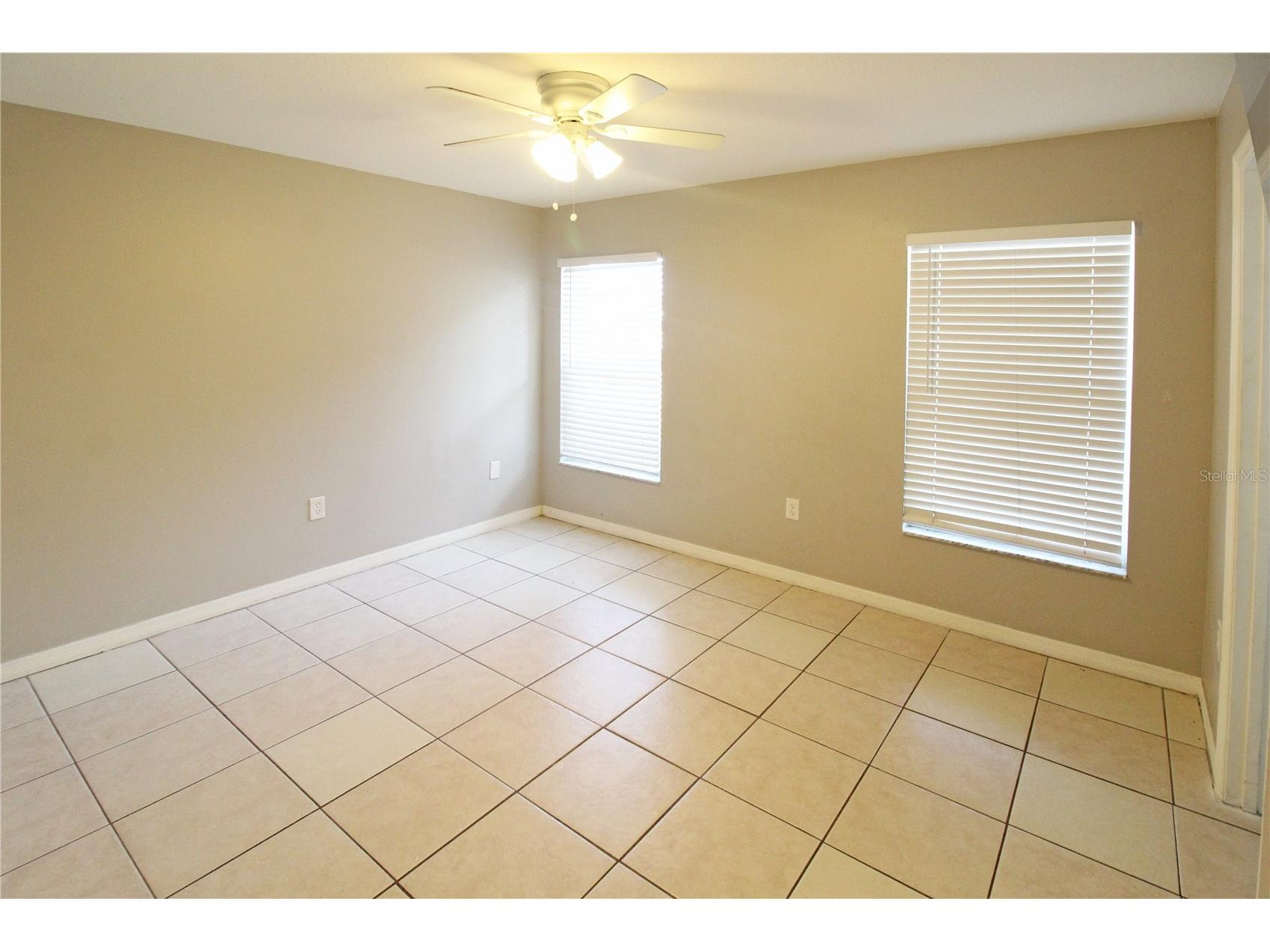 864 Hand Ave Sarasota FL 34232 A4693837 image7