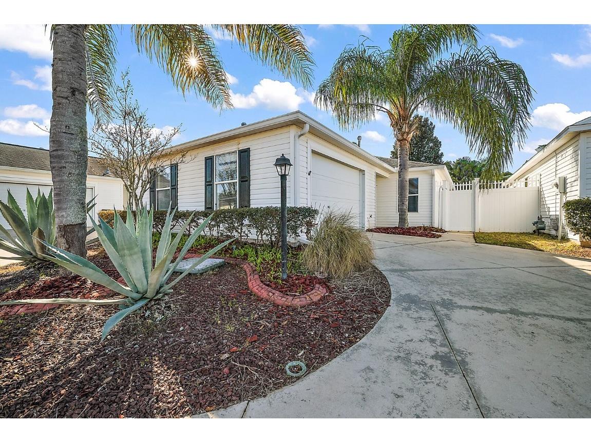 864 Jasmine Court The Villages FL 32162 O6088356 image1