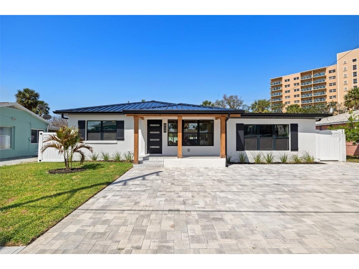 864 Mandalay Avenue Clearwater Beach FL 33767 TB8368622 image1