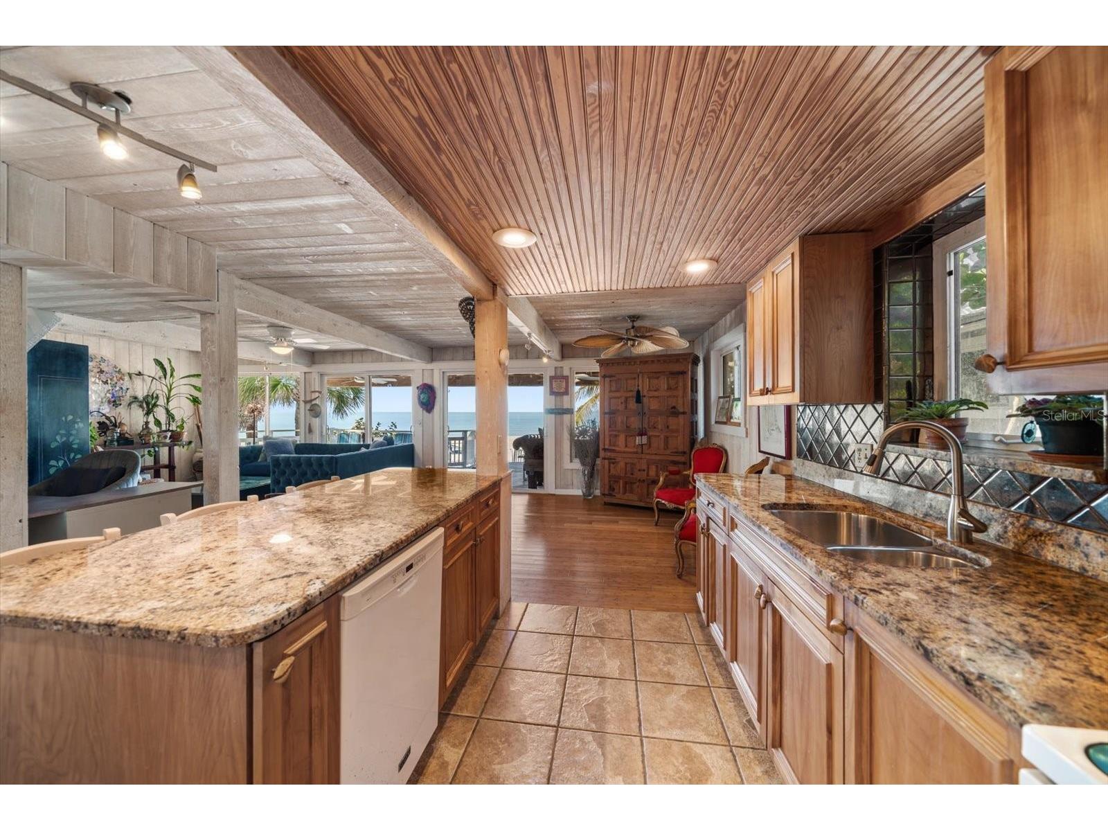 8640 W Gulf Boulevard Treasure Island FL 33706 - GULF OF MEXICO TB8469911 image24